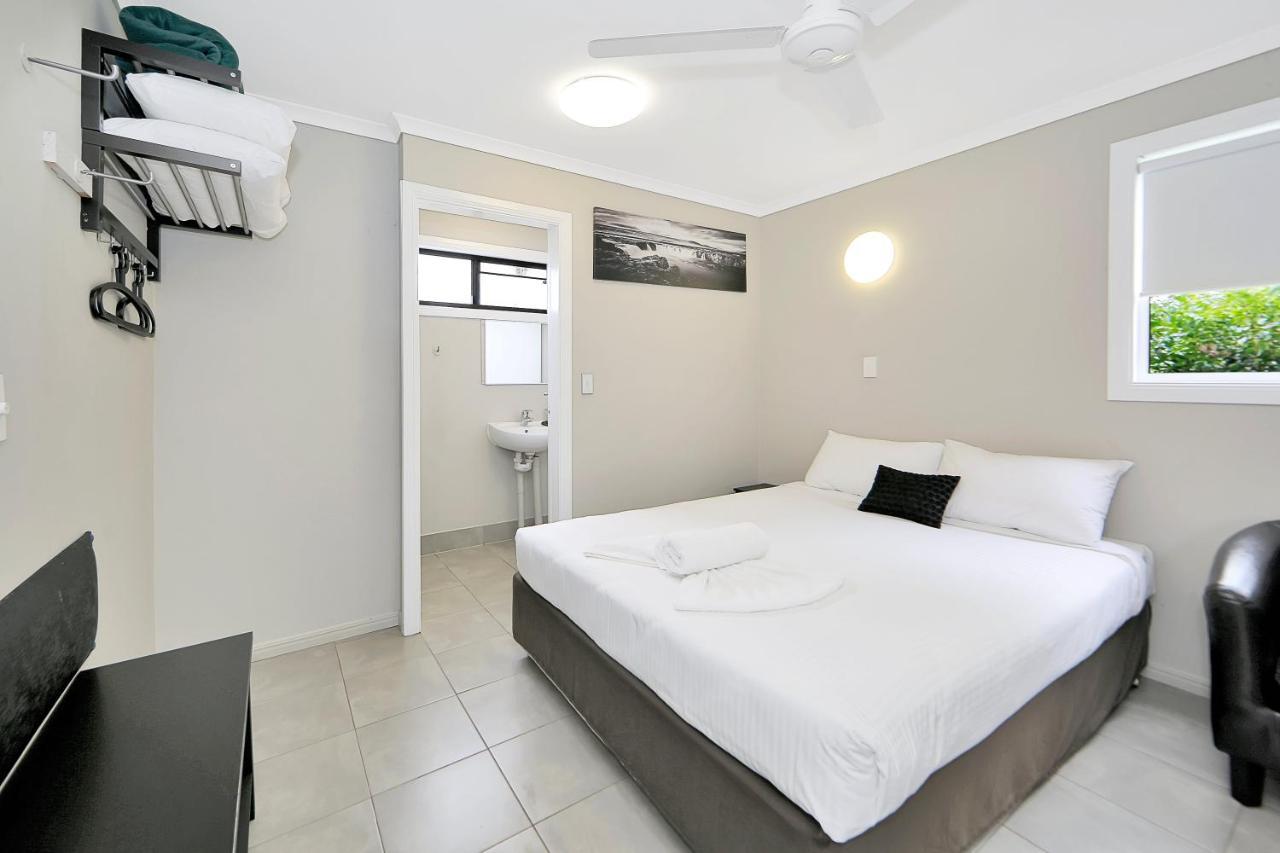 Cane Village Holiday Park Bundaberg Exterior photo