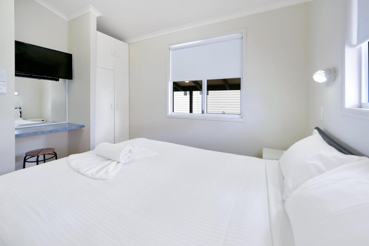 Cane Village Holiday Park Bundaberg Exterior photo