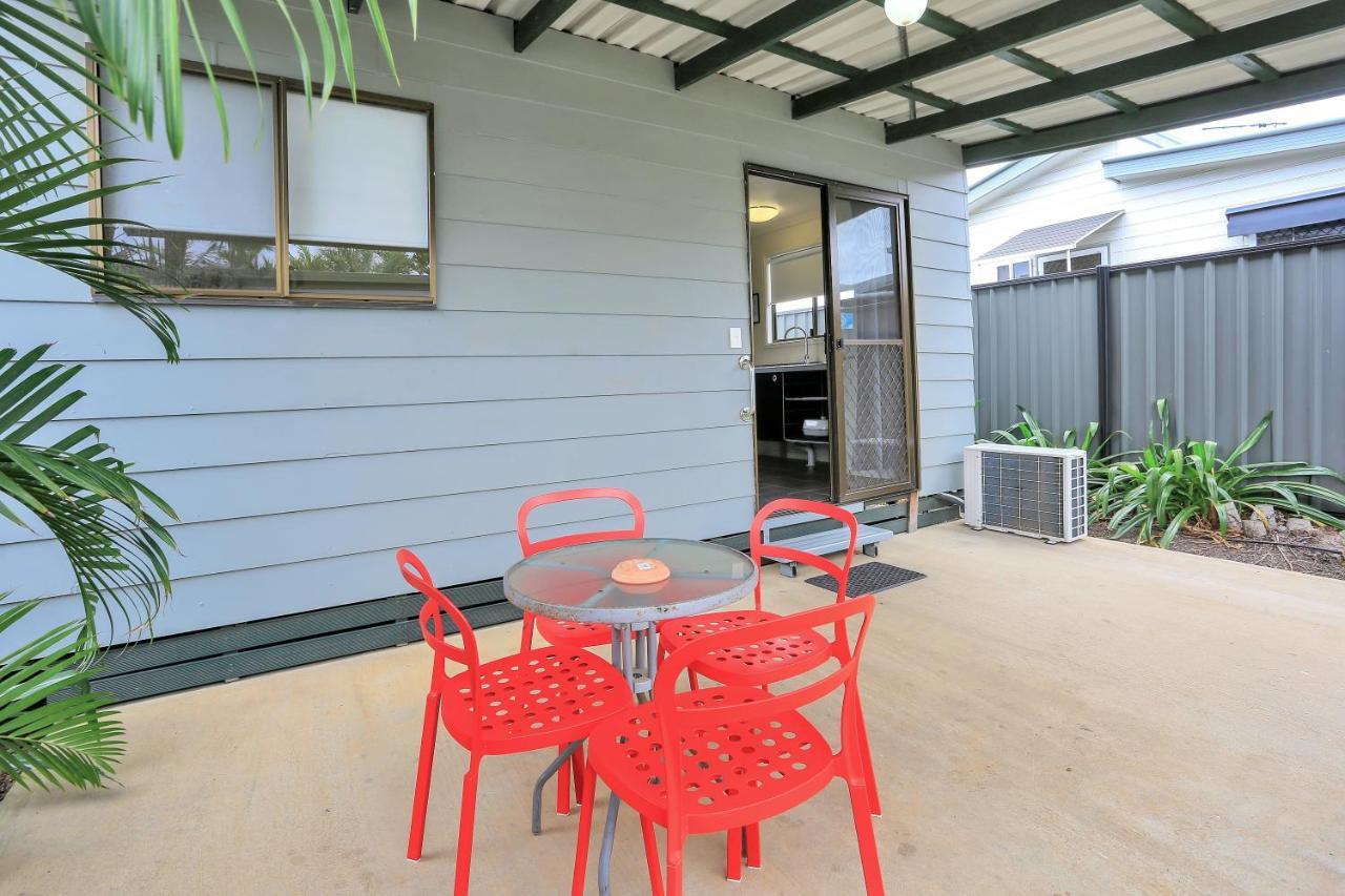 Cane Village Holiday Park Bundaberg Exterior photo