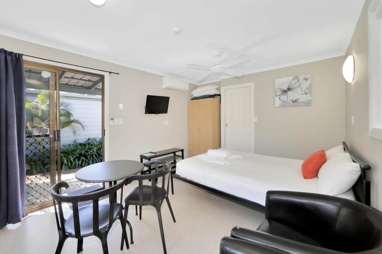 Cane Village Holiday Park Bundaberg Exterior photo